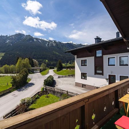 Modern Apartment Near Ski Area In M Hlbach Dorf  Exteriör bild