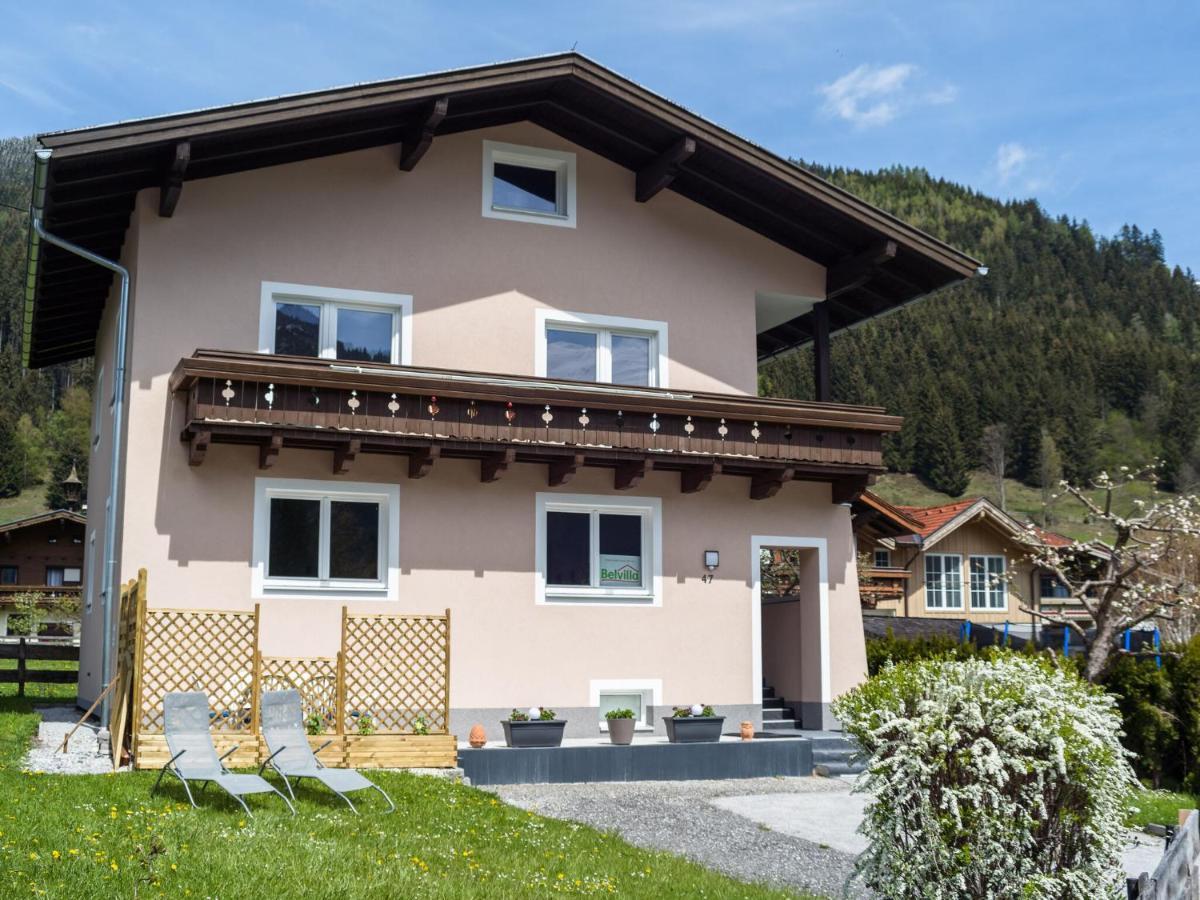 Modern Apartment Near Ski Area In M Hlbach Dorf  Exteriör bild