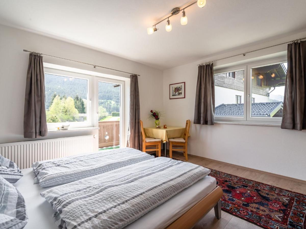 Modern Apartment Near Ski Area In M Hlbach Dorf  Exteriör bild