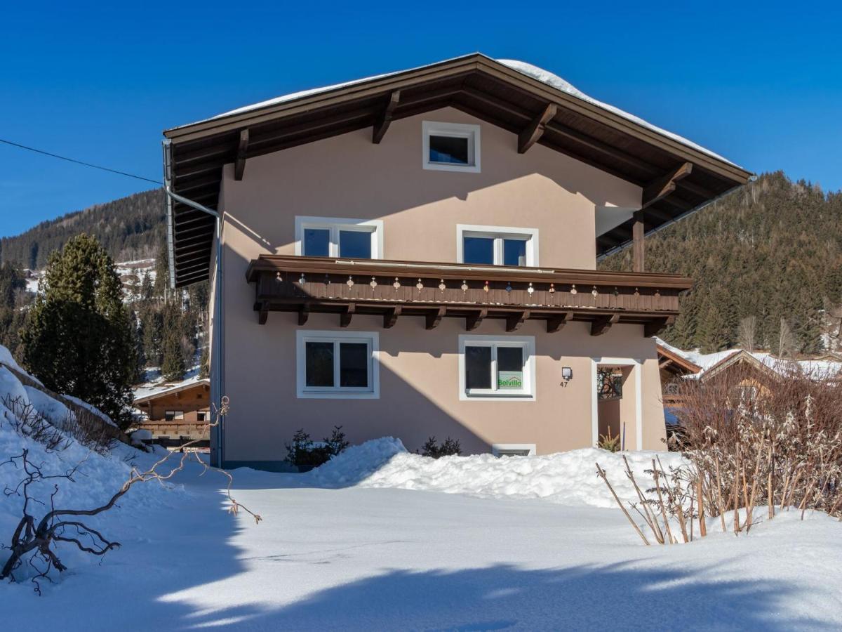 Modern Apartment Near Ski Area In M Hlbach Dorf  Exteriör bild