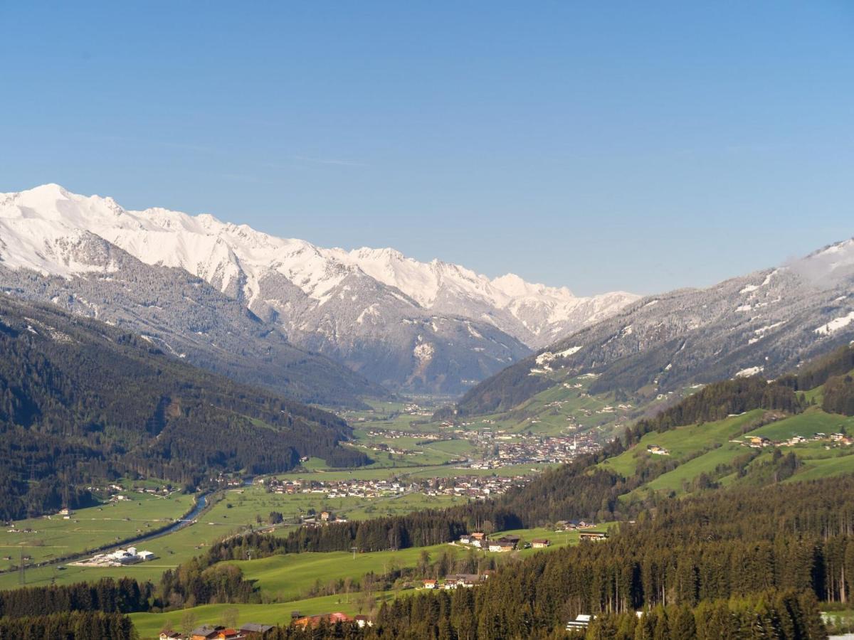 Modern Apartment Near Ski Area In M Hlbach Dorf  Exteriör bild