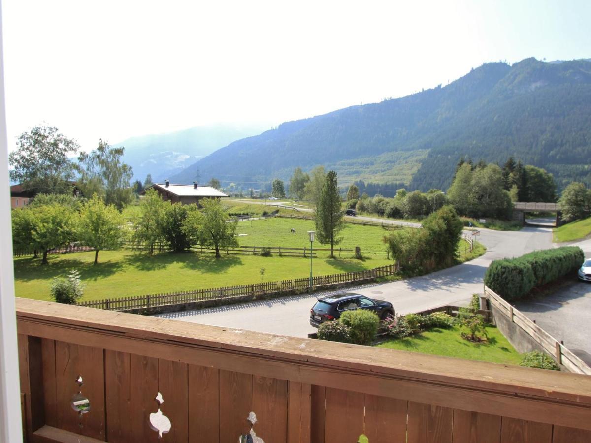 Modern Apartment Near Ski Area In M Hlbach Dorf  Exteriör bild